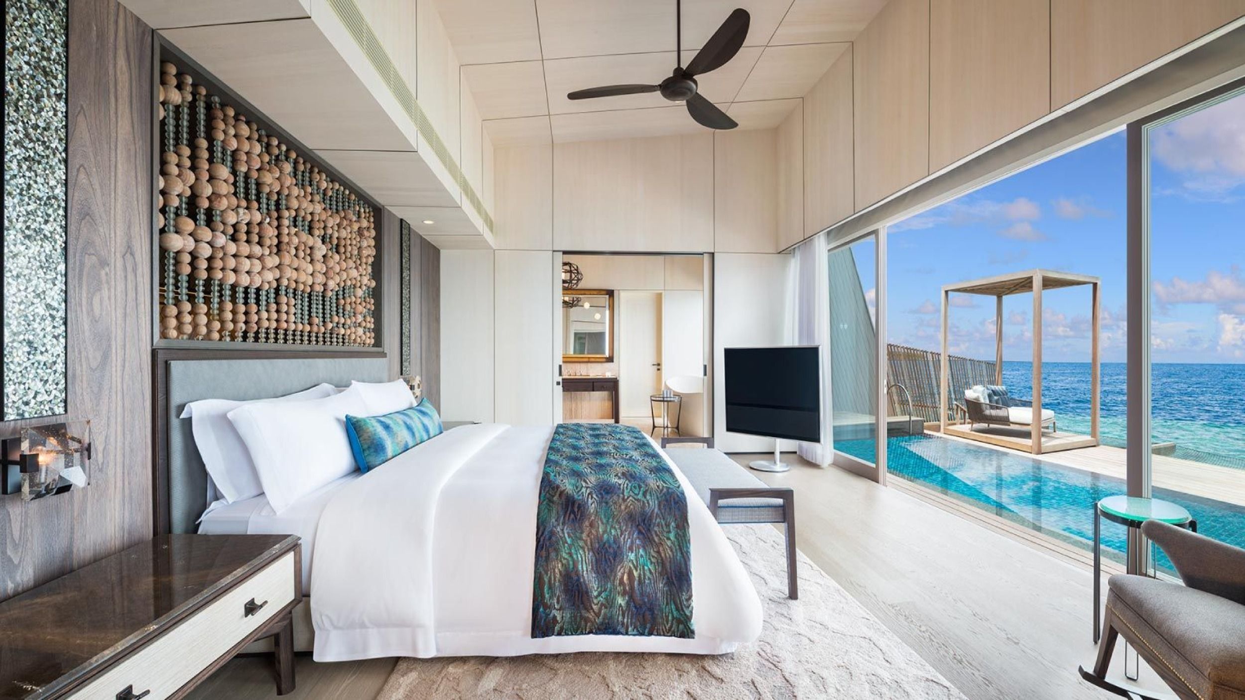 Lagoon Overwater St. Regis Suite with Pool
- bedroom - The St. Regis Maldives Vommuli Resort