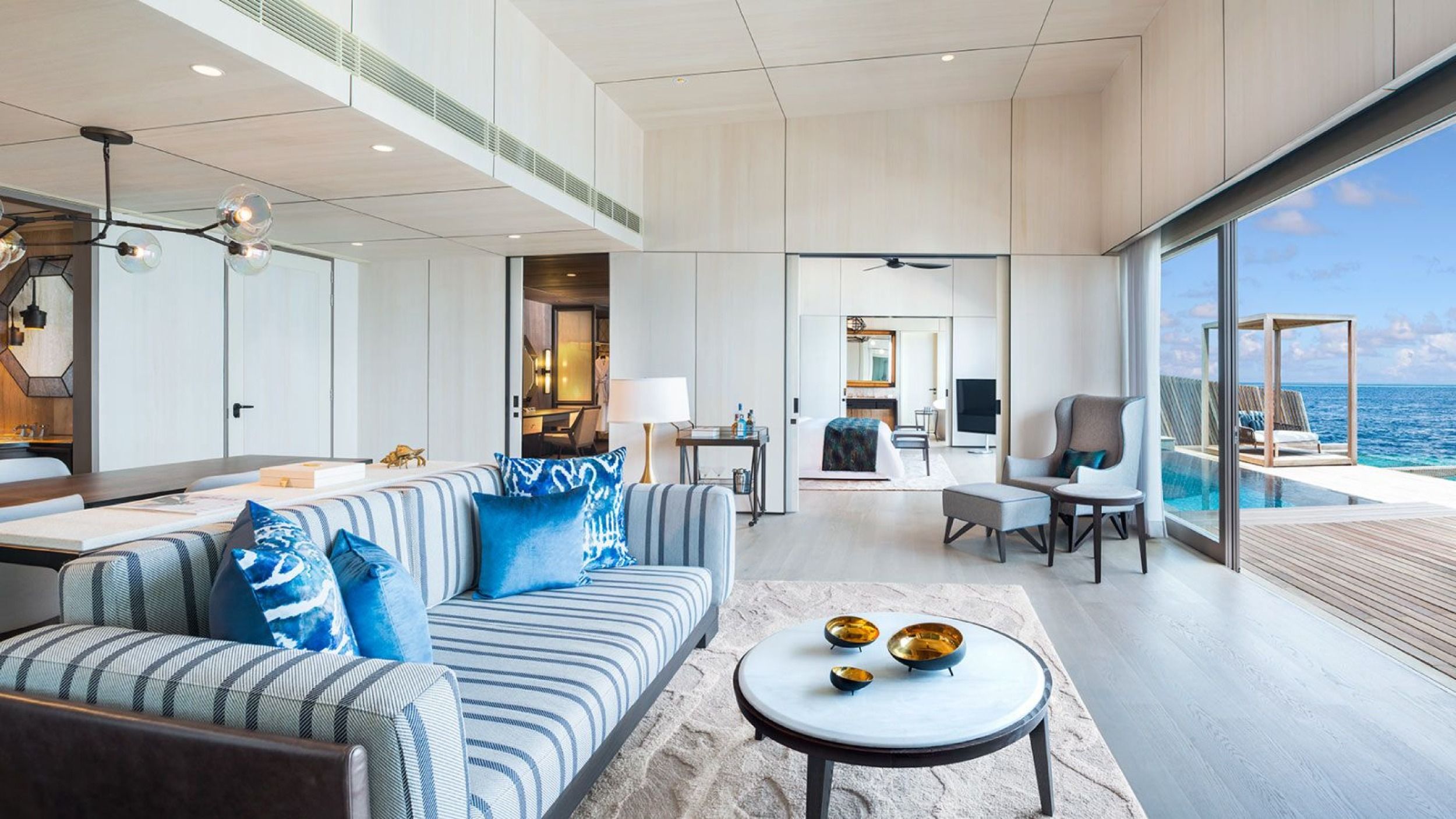 Lagoon Overwater St. Regis Suite with Pool
- living room - The St. Regis Maldives Vommuli Resort