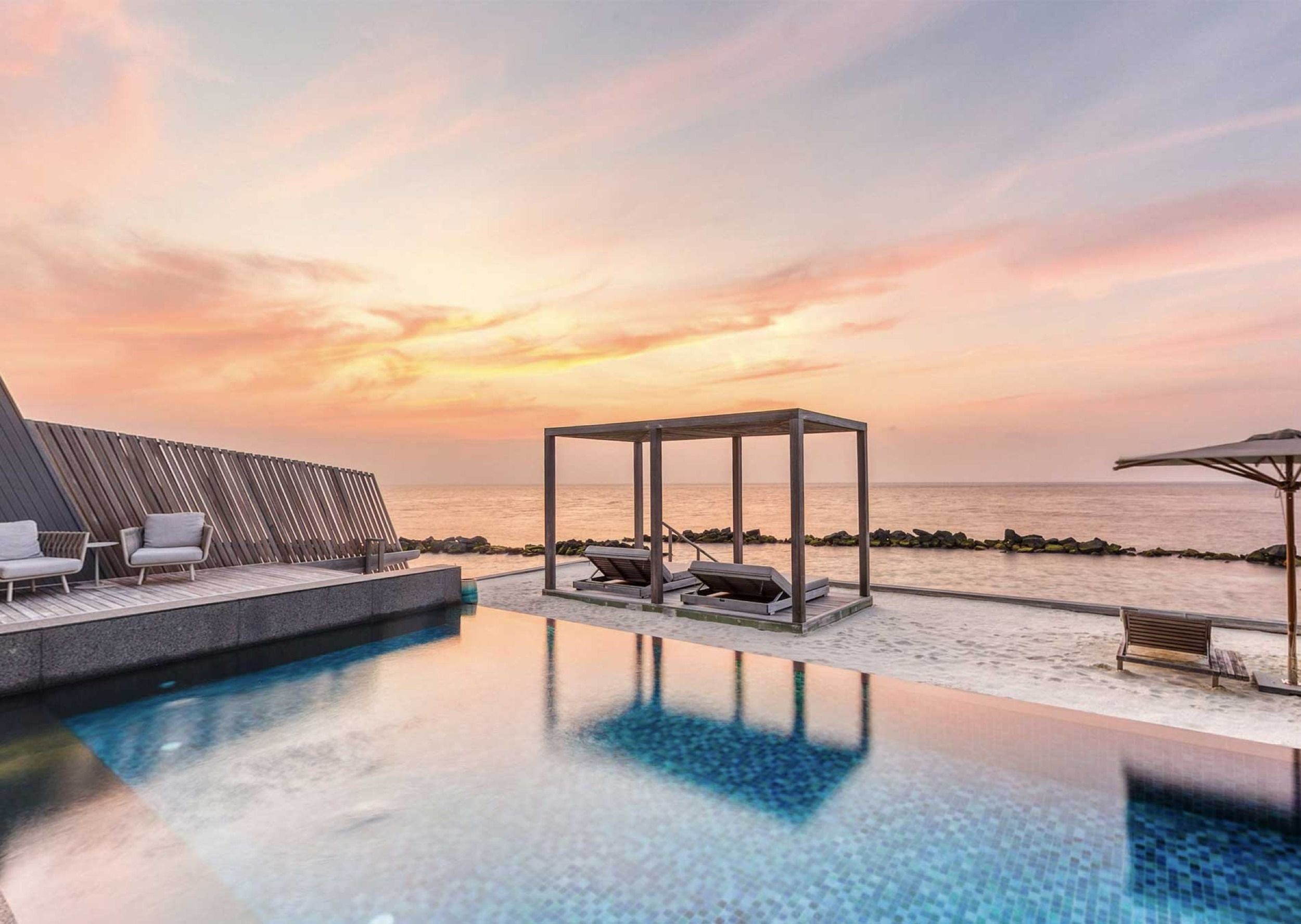 The St. Regis Maldives Vommuli Resort