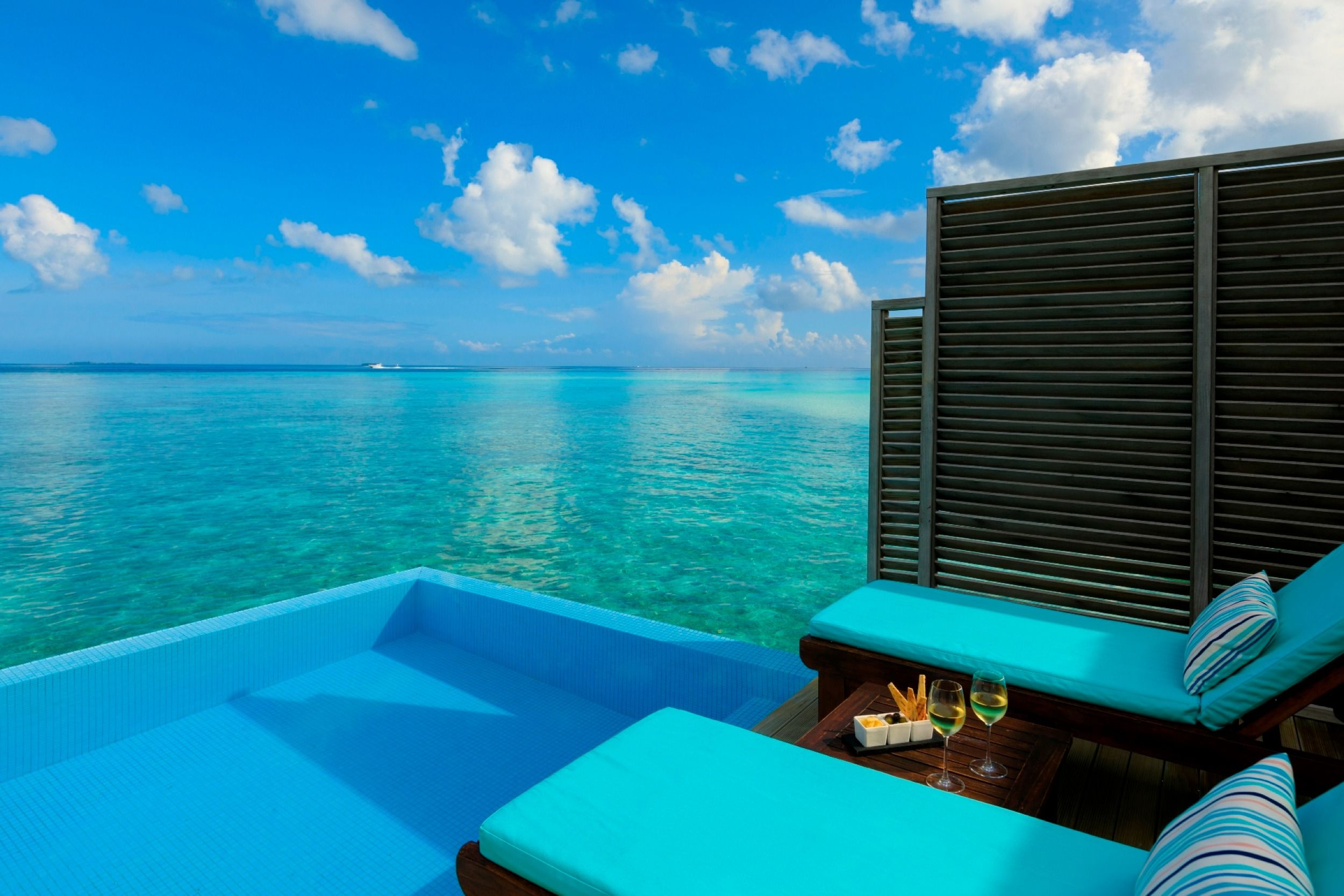 Niva Velassaru Maldives Resort 