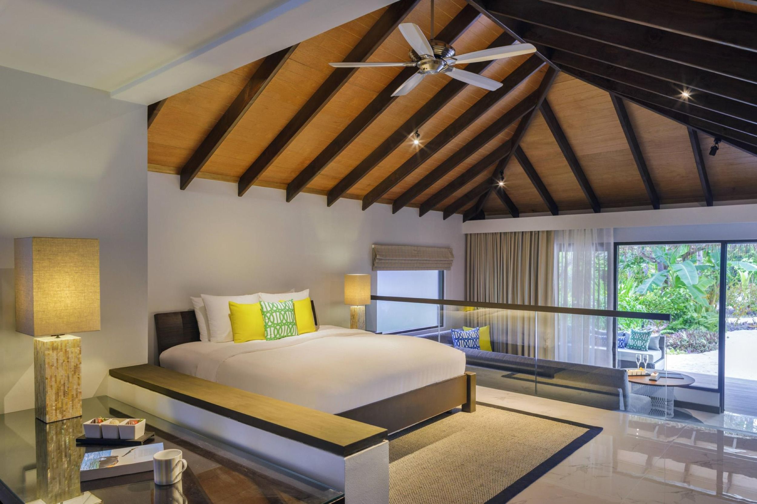 Niva Velassaru Maldives Resort 