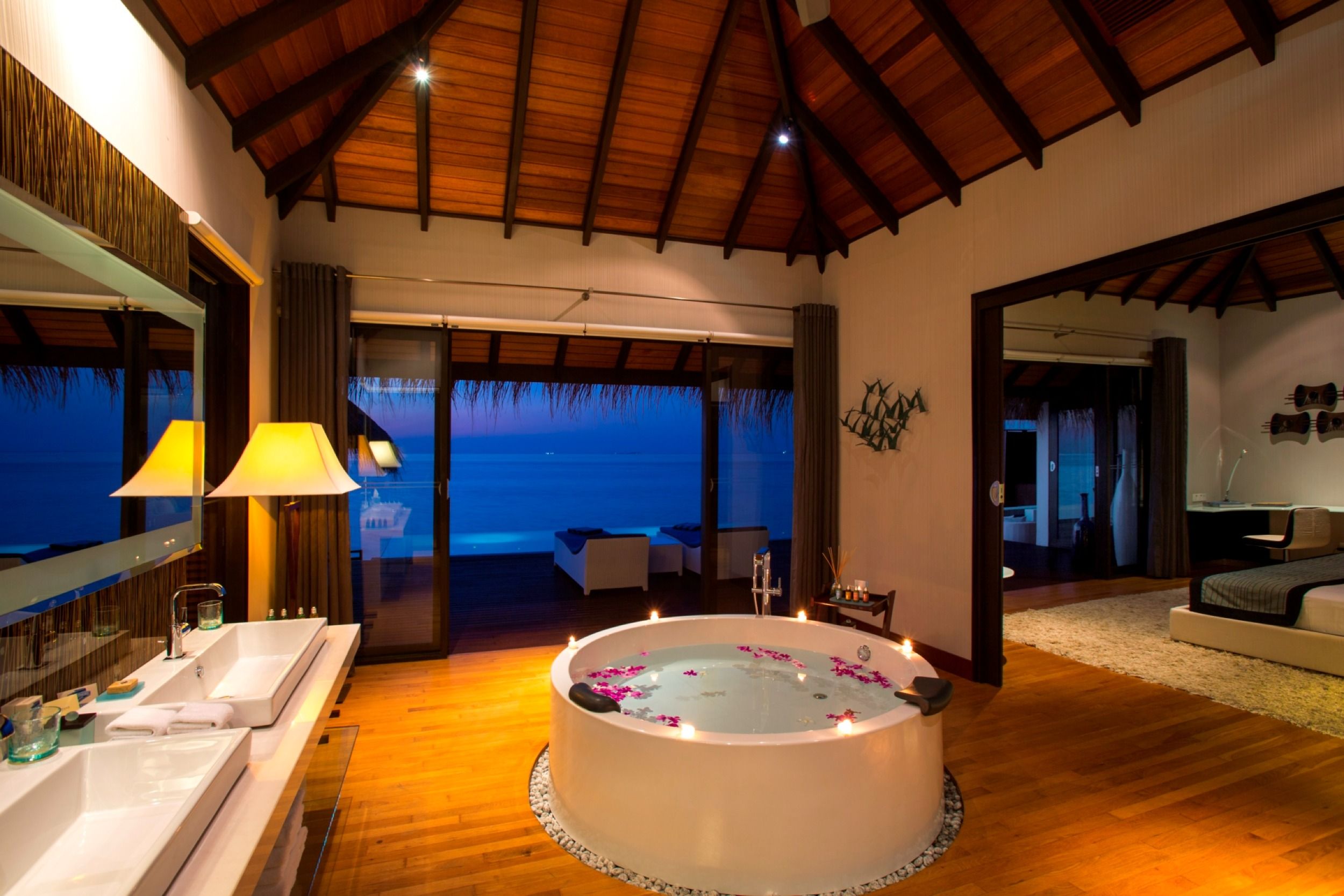 Niva Velassaru Maldives Resort 