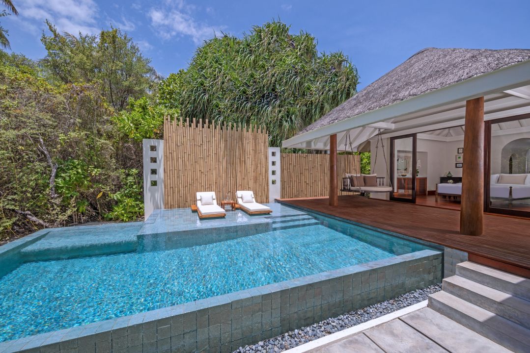 One Bedroom Family Beach Pool Villa - Anantara Kihavah