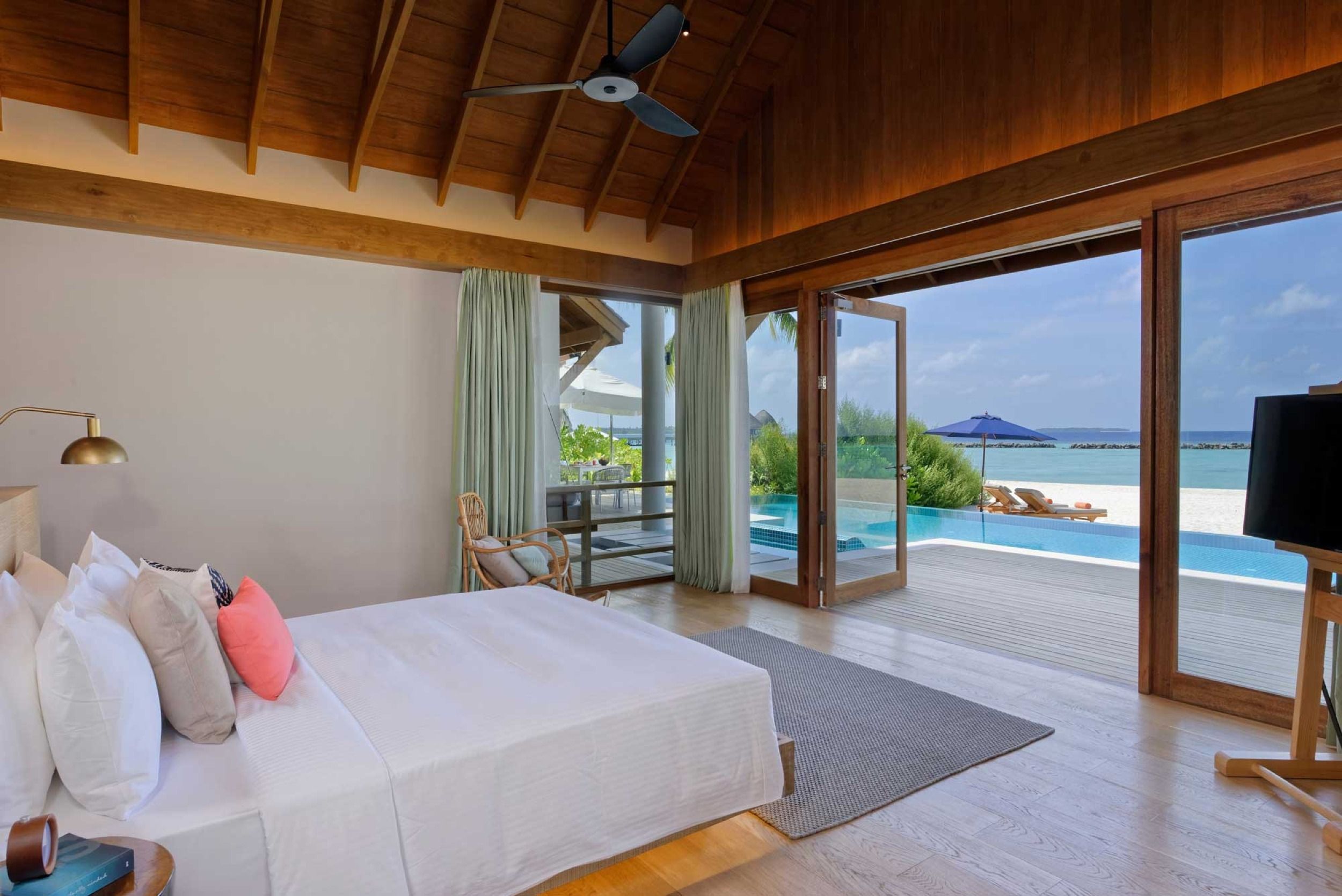 Emerald Faarufushi Maldives