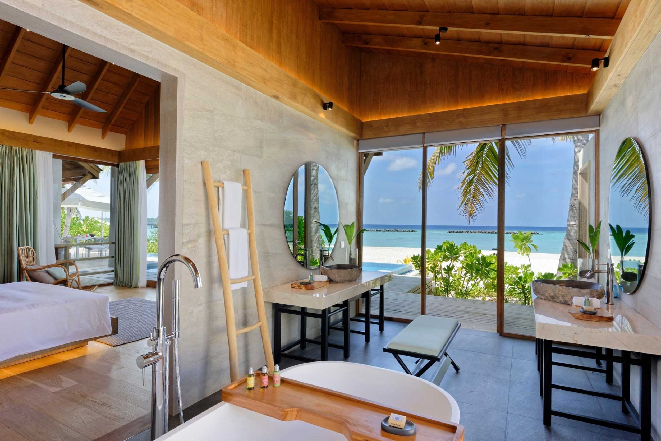 Emerald Faarufushi Maldives