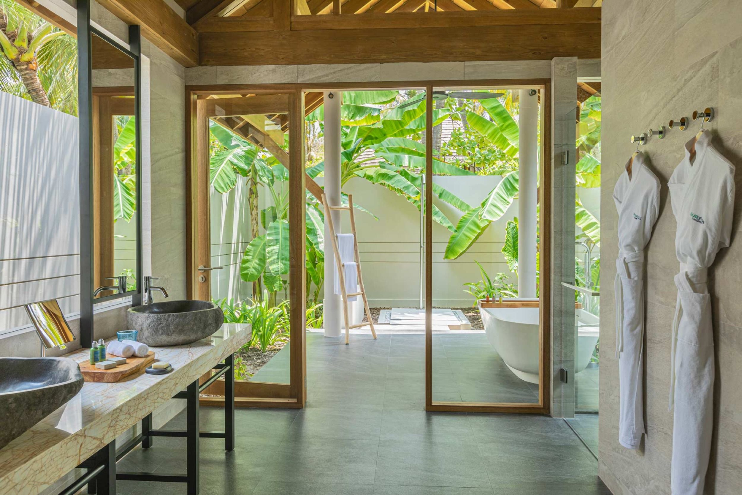 Emerald Faarufushi Maldives