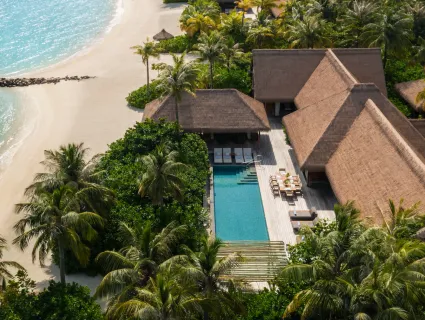 2-Bedroom Grand Beach Vill Pool - Waldorf Astoria Maldives