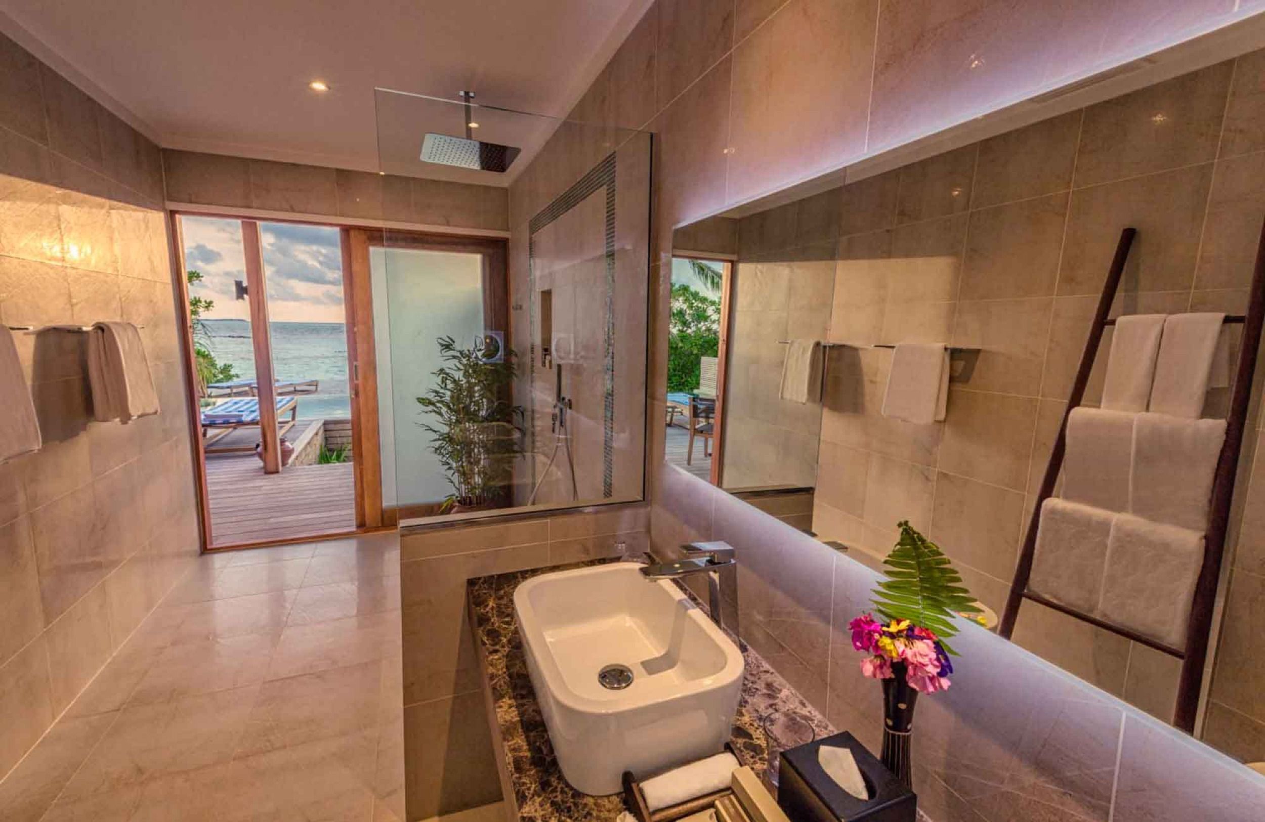 Beach Pool Villa Bathroom 