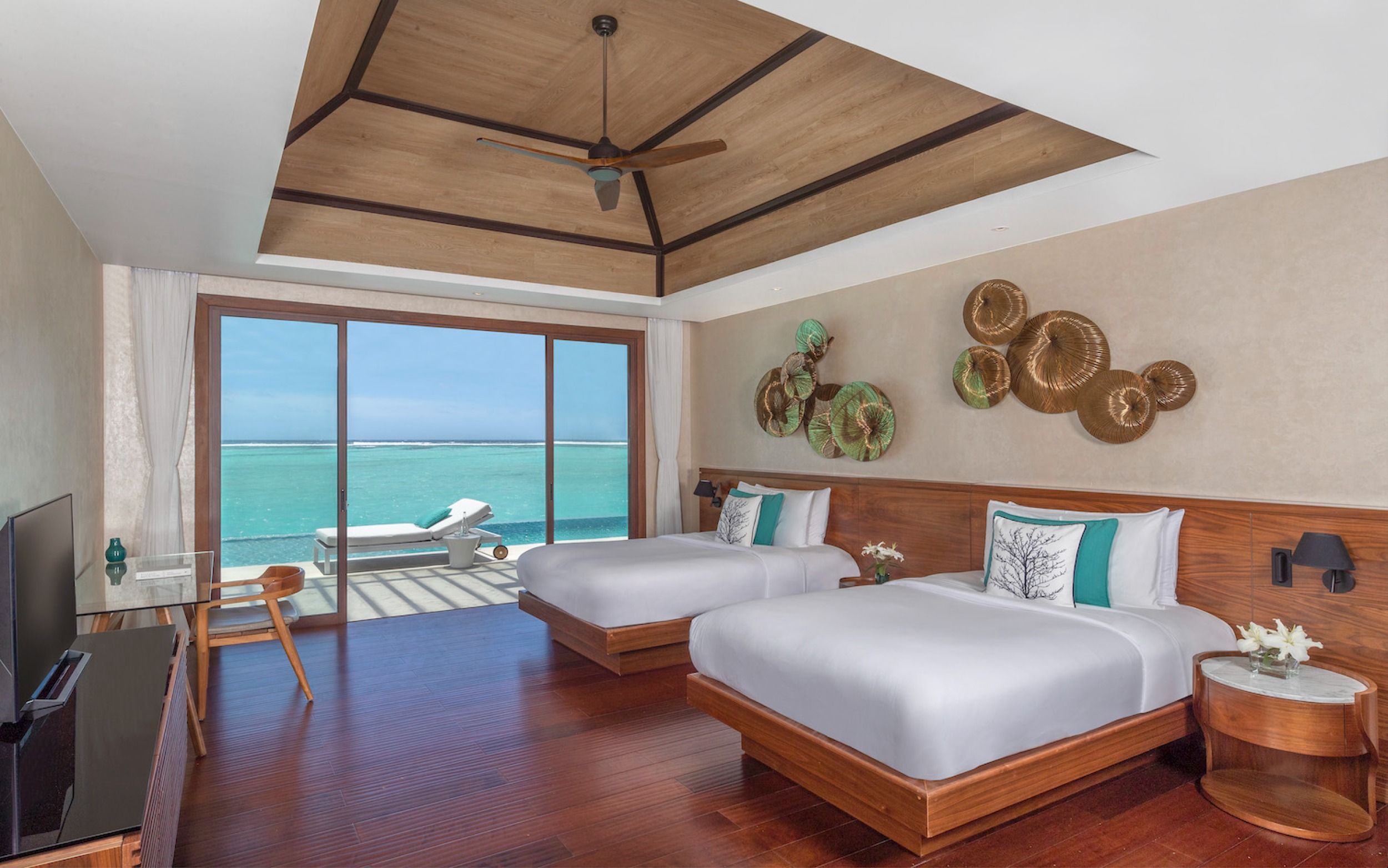 Two-Bedroom Ocean Pool Pavilion Living Room