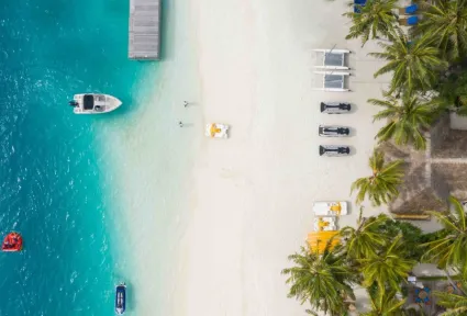Why is Conrad Maldives Considered the Top Resort for Snorkeling Adventures in the Maldives?
