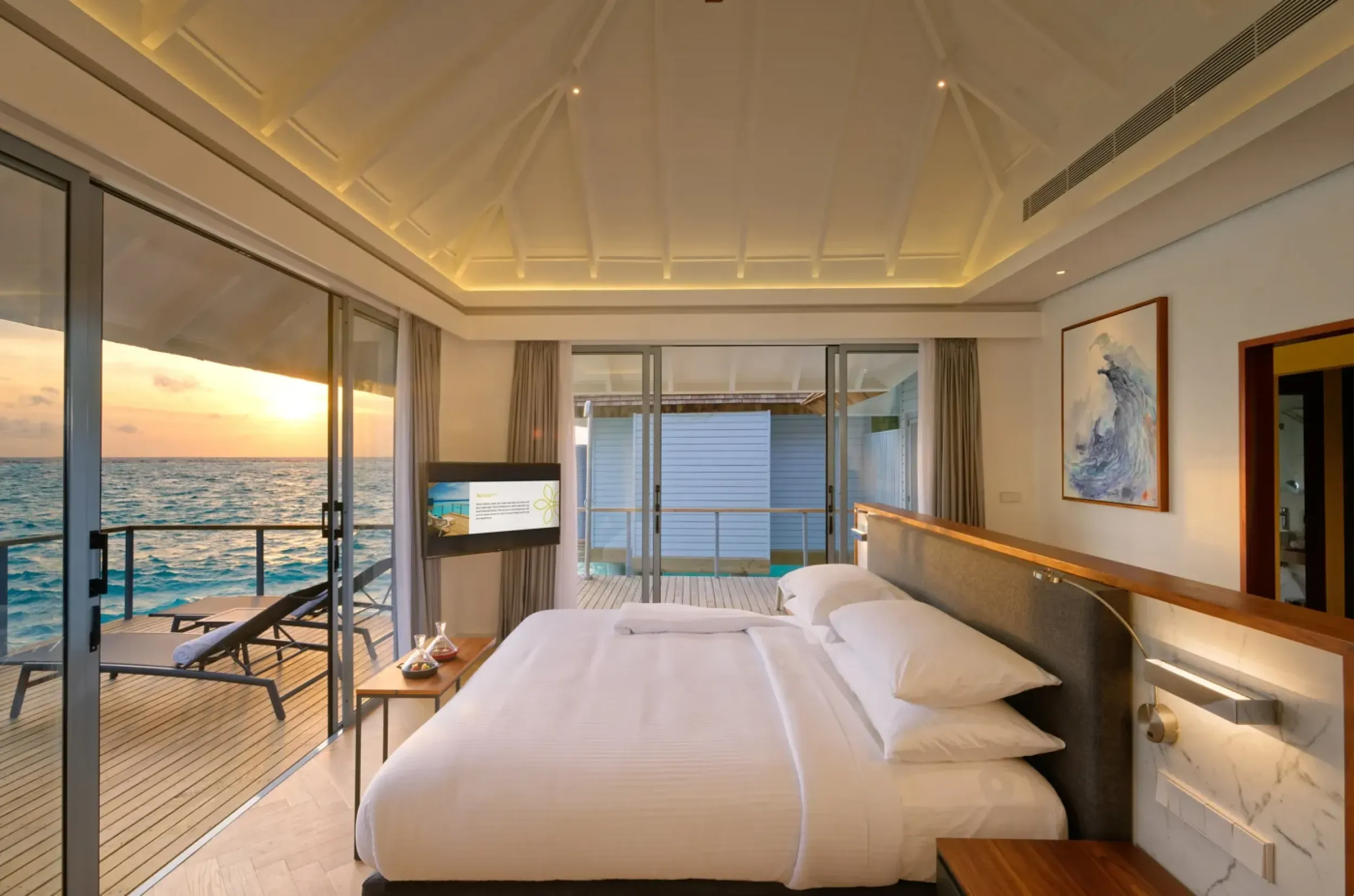 Outrigger Maldives Maafushivaru