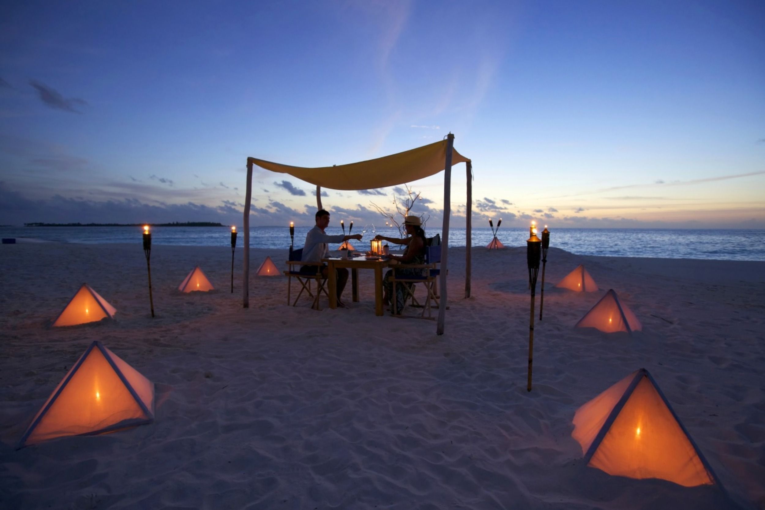 Six Senses Laamu Manta Ray