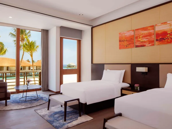 Family Villa - 3 Bedrooms - Pool, Garden & Lagoon View