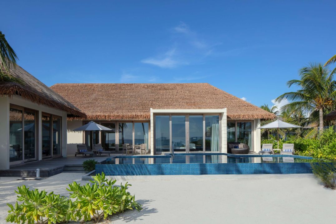 Beach Villa - 3 Bedrooms, Pool & Sunset View