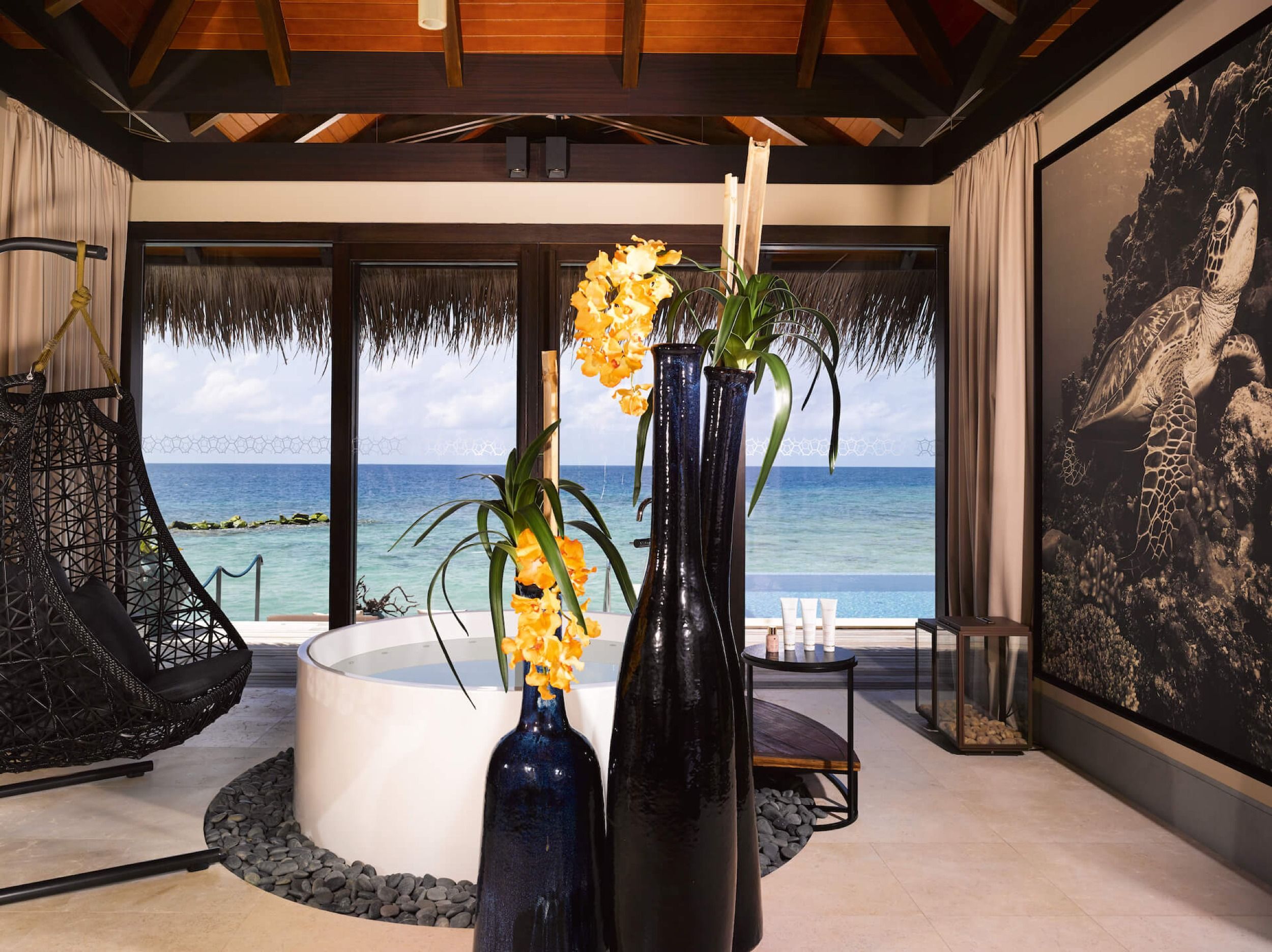 Sunrise-Water Pool Villa Bathroom