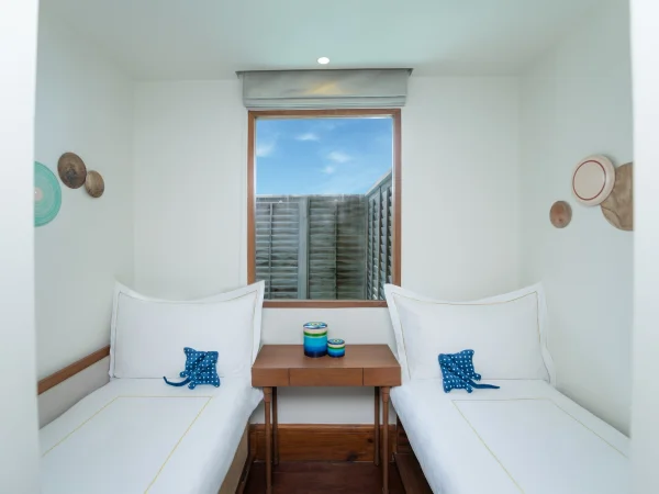 One Bedroom Family Over Water Pool Villa - Anantara Kihavah Maldives