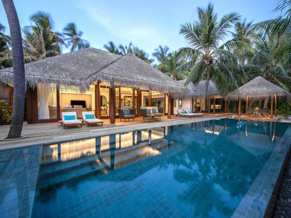 Three Bedroom Beach Pool Residence - Anantara Kihavah Maldives