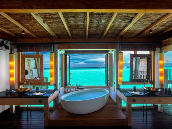 Crusoe Residence Island View - Gili LankanFushi Maldives