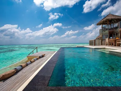 Residence with Pool - Gili LankanFushi Maldives