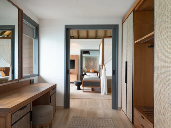 One Bedroom Over Water Pool Residence Walk in Closet