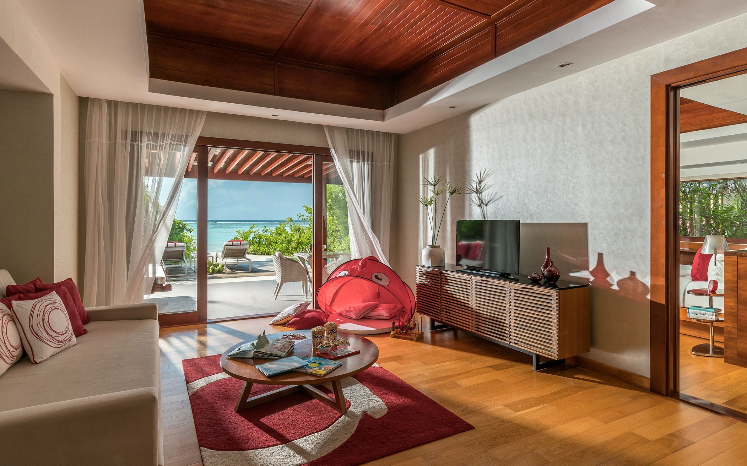 Deluxe Family Beach Pool Villa Living Area