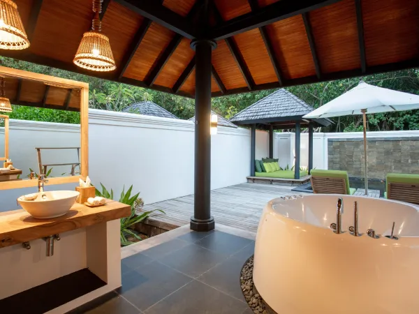 2 Bedroom Ocean Residence with Family Infinity Pool - JA Manafaru Maldives