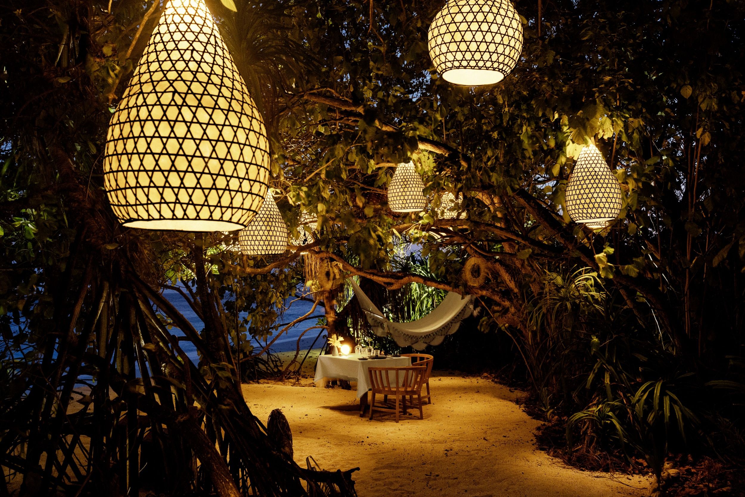 Destination Dinning jungle Dinner Kudadoo Maldives Private Island 