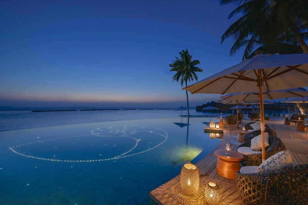 The Nautilus Maldives dining Naiboli pool bar