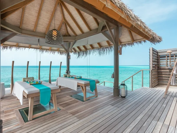 The Vakkaru Over Water Residence - private spa - Vakkaru Maldives
