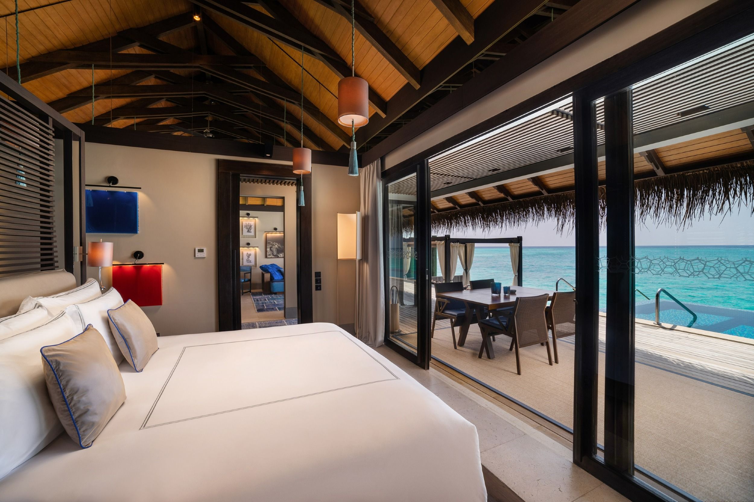 Sunset Deluxe Water Pool Villa Bedroom 