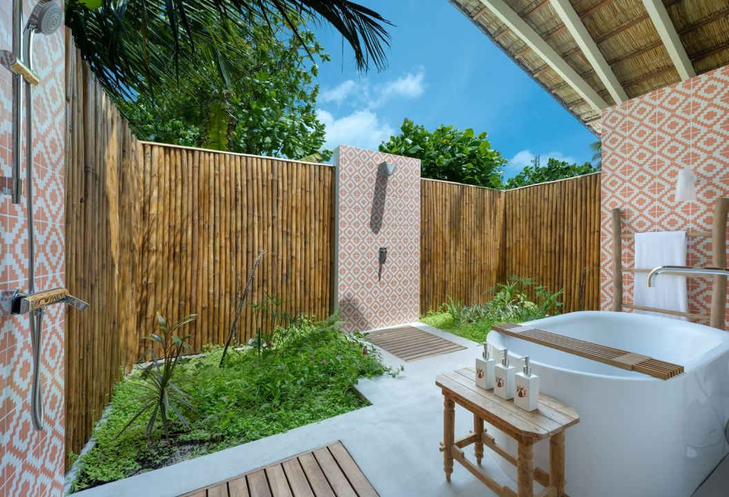 Beach Pool Villa - Bathroom - Cora Cora Resort Maldives