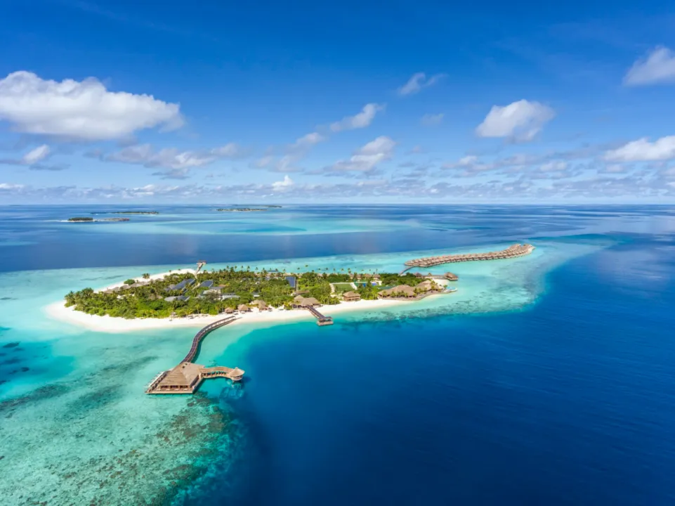 Hurawalhi Island Resort Photo