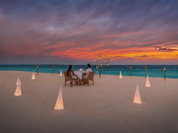 JA Manafaru dining castaway bbq