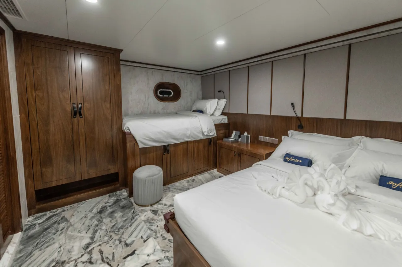 Infinity X Liveaboard, Suites