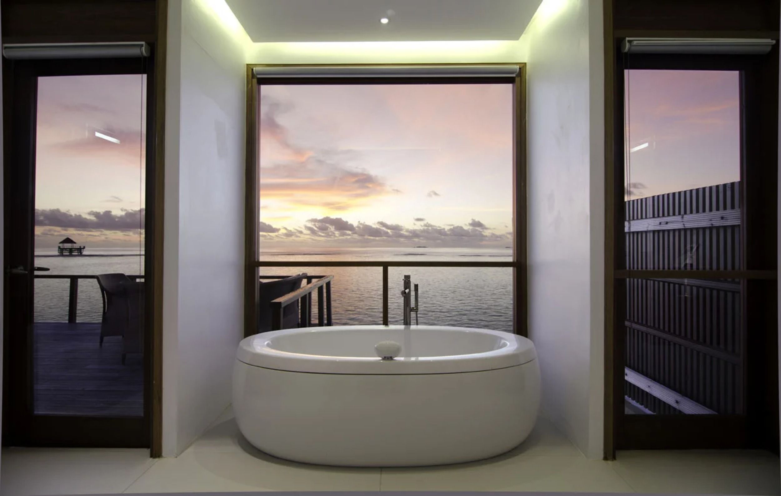 Ocean Villa - Bathroom - Kandolhu Maldives