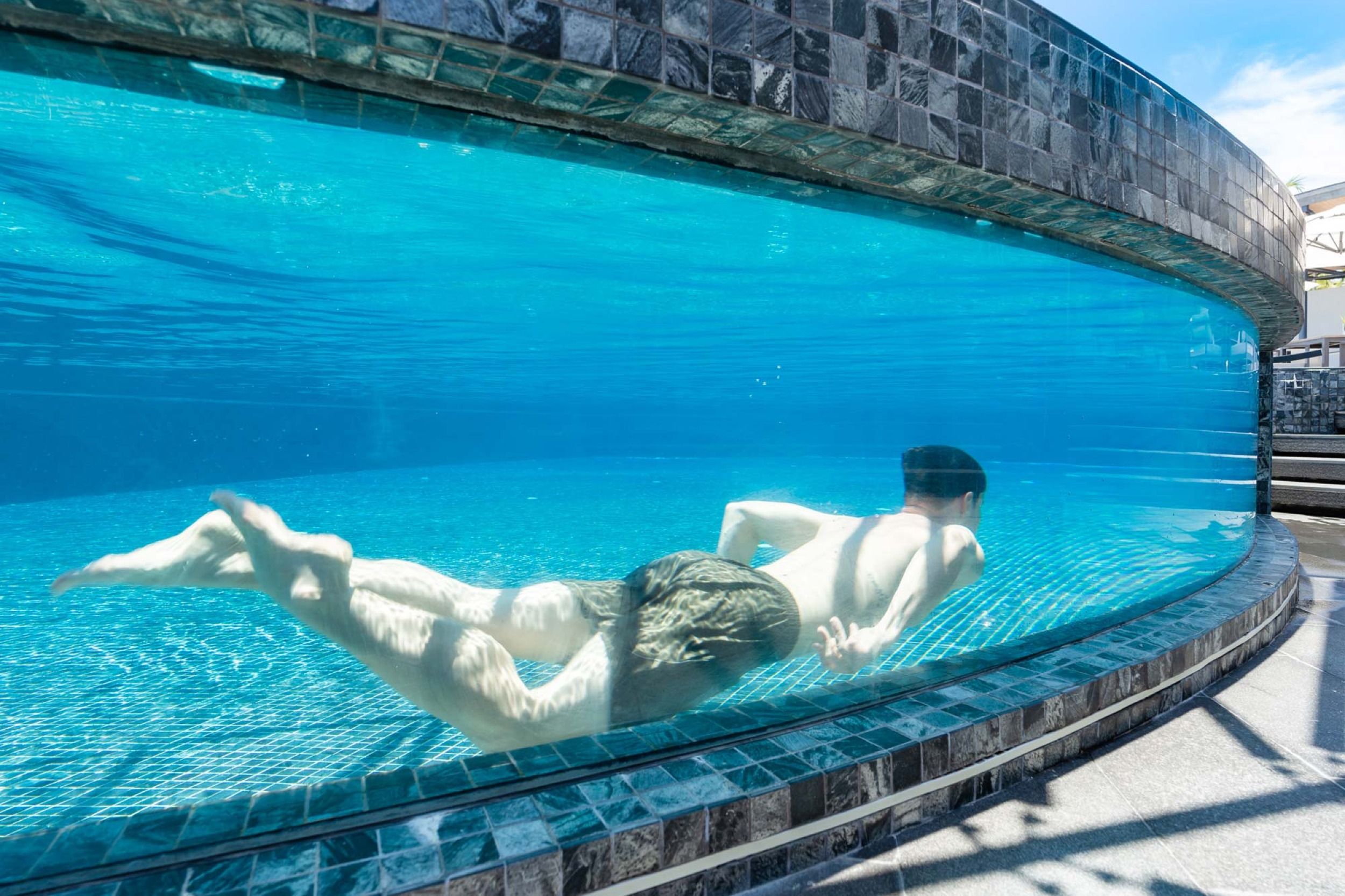 Madifushi Private Island Maldives - See through pool