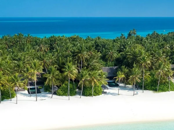 One&Only Reethi Rah Grand Beach Villa with Pool