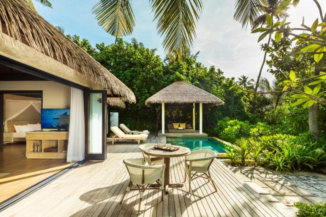 Beach Villa with Pool