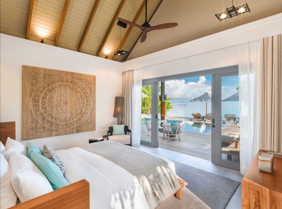 Four-Bedroom-Beach  Pool-Residence Master Bedroom