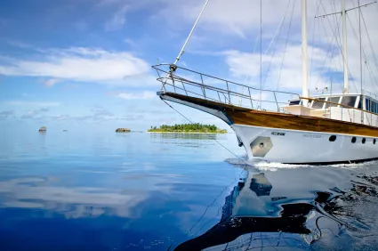 AriExplorer - Kandolhu Maldives