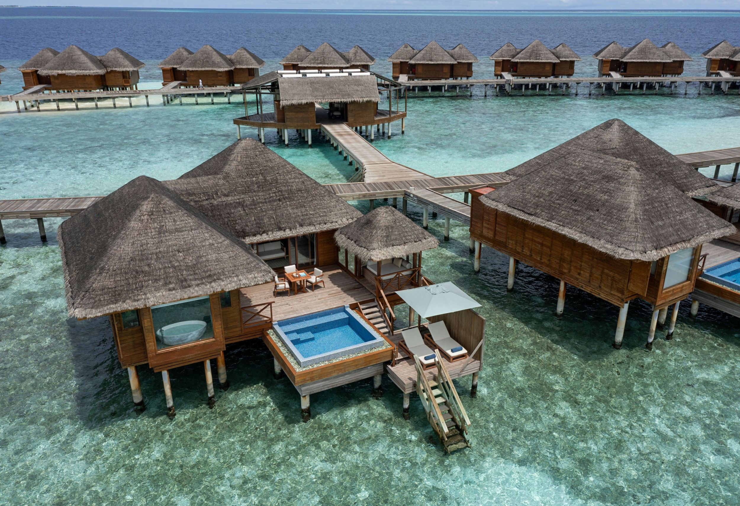Huvafen Fushi  Lagoon Bungalow Exterior 