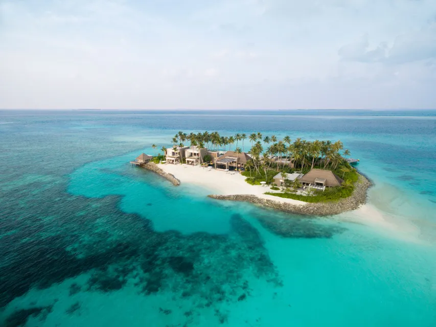 Aerial view of the Owner’s Villa at Cheval Blanc Randheli – private island retreat surrounded by turquoise Maldives waters.