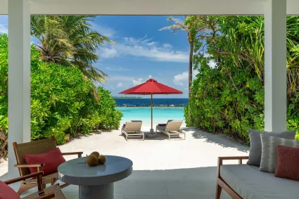 BeachSuite GardenPool_Deck View.