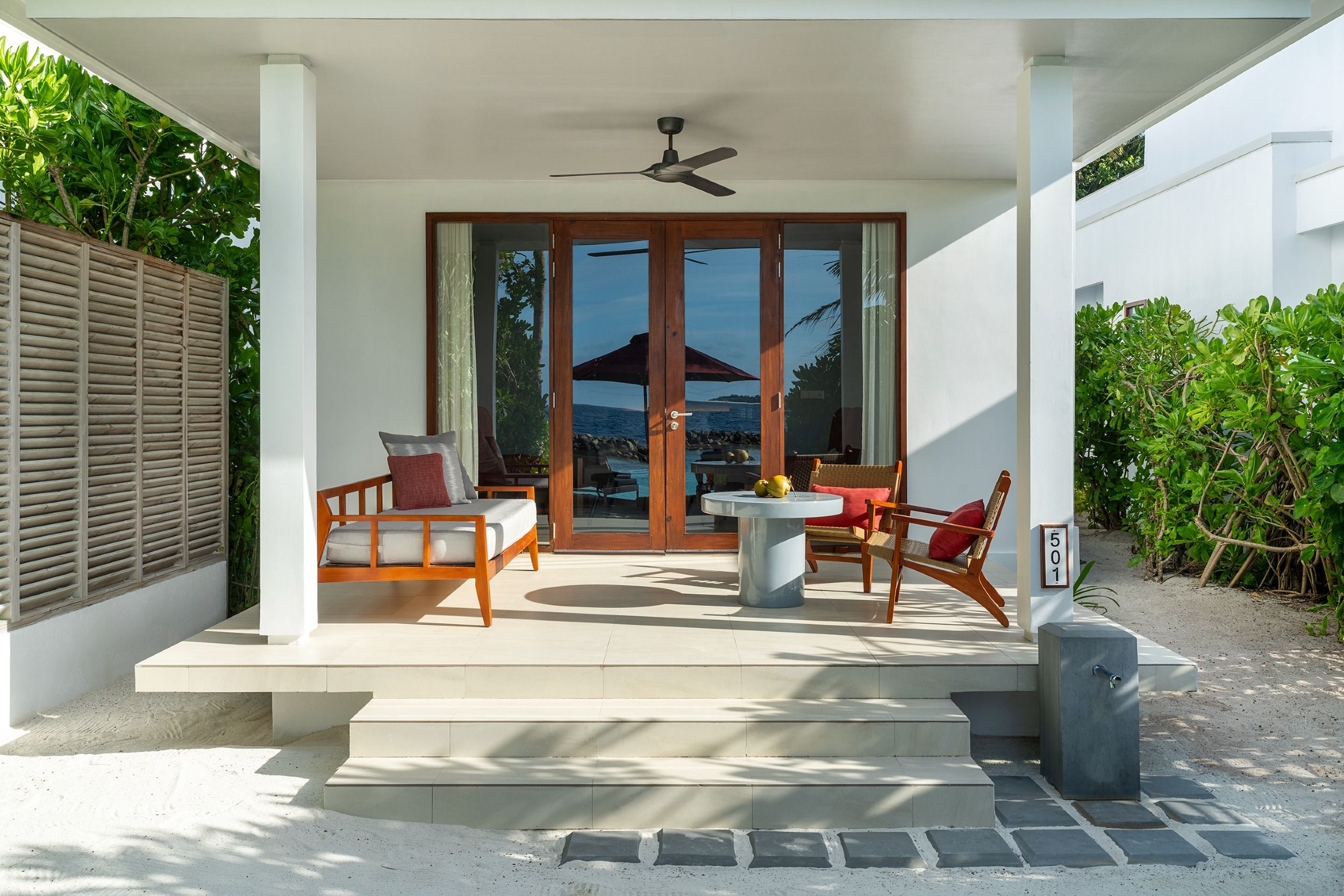Beach Suite Garden Pool Deck Exterior