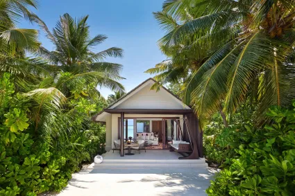 Deluxe Beach Villa  Exterior