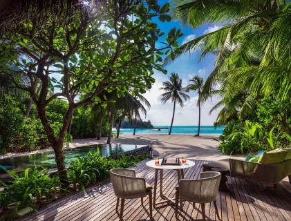 One&Only Reethi Rah Beach Villa with Pool