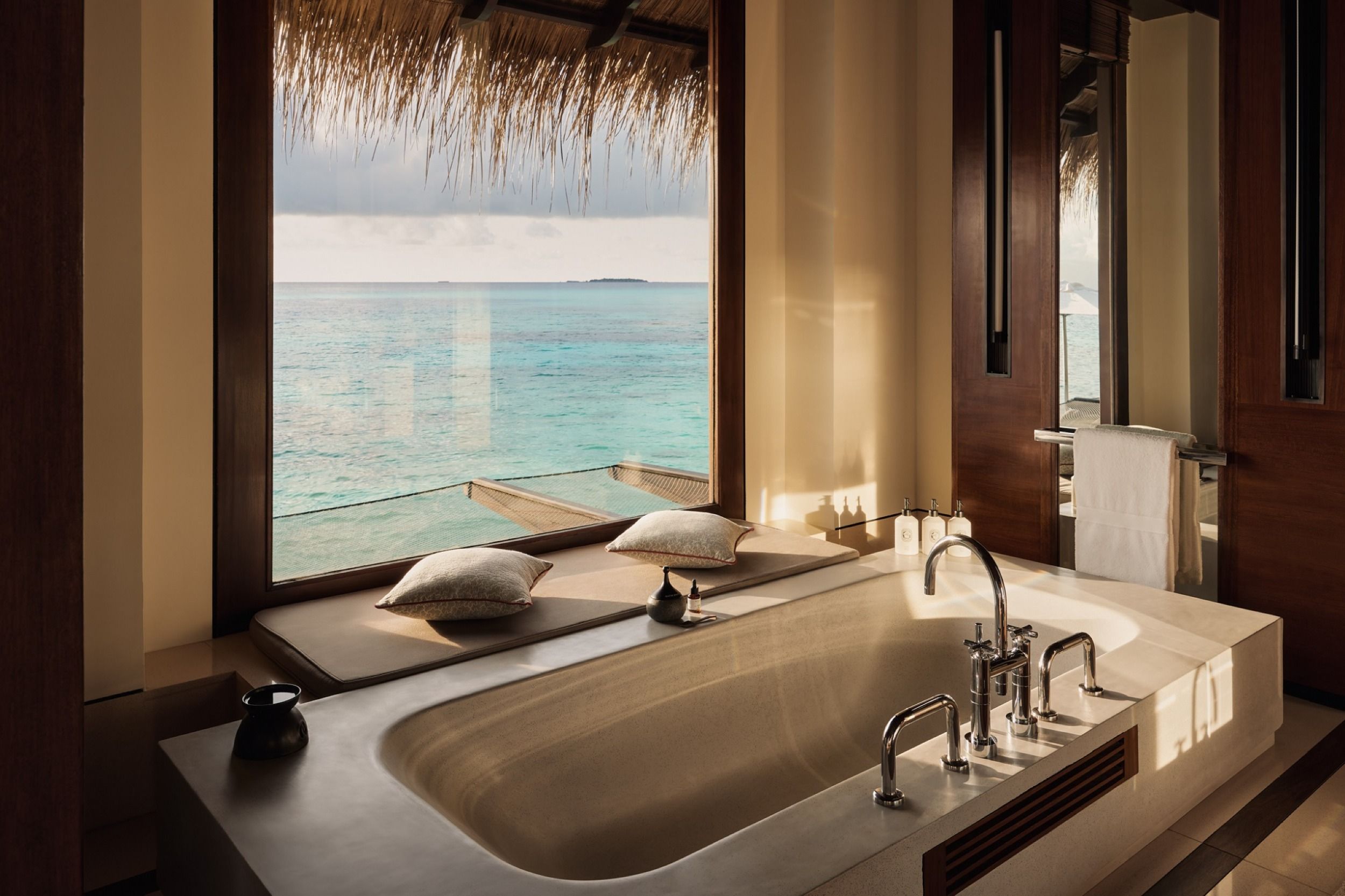 One & Only Reethi Rah - Water Villa With Pool 