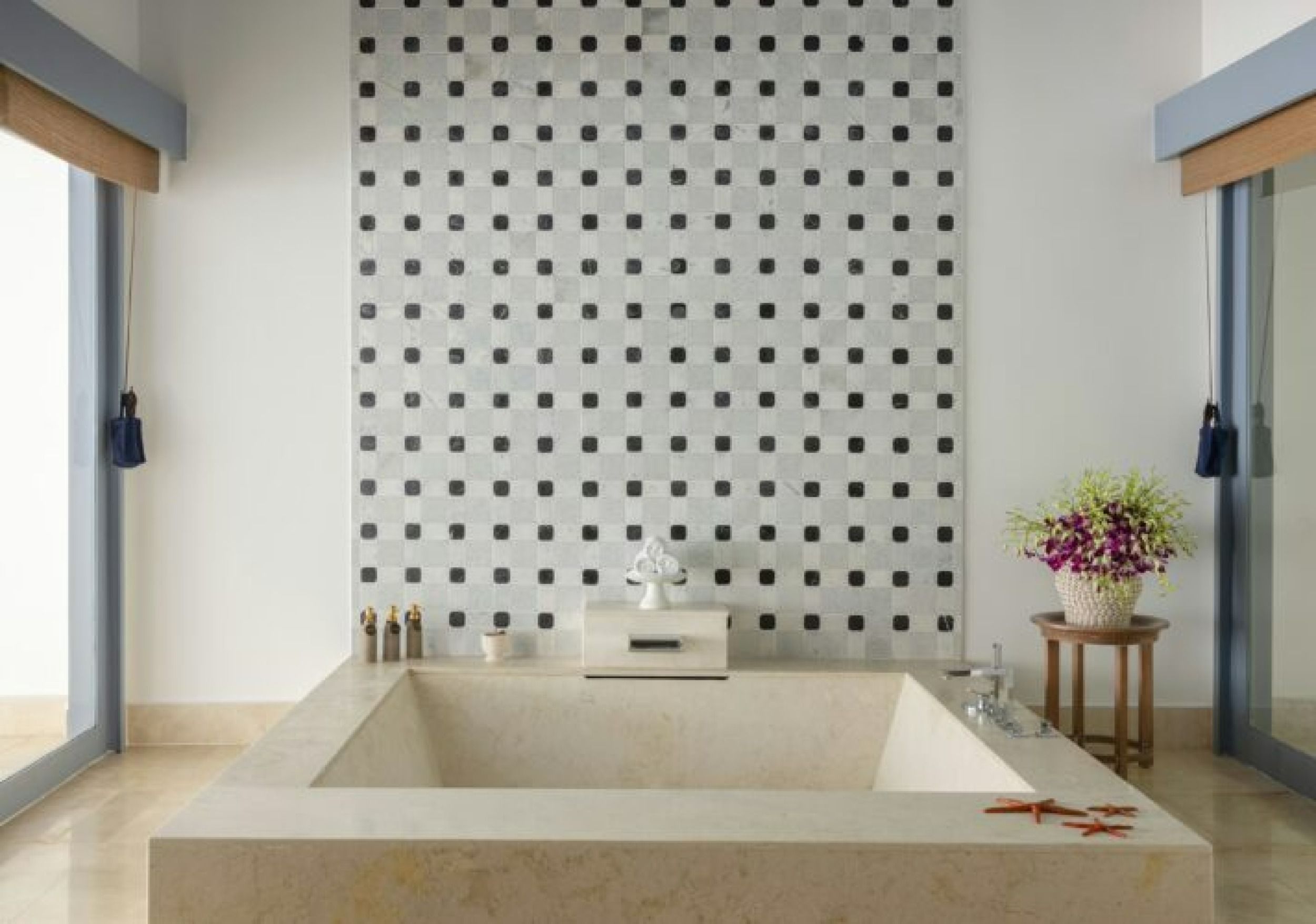 Bathtub