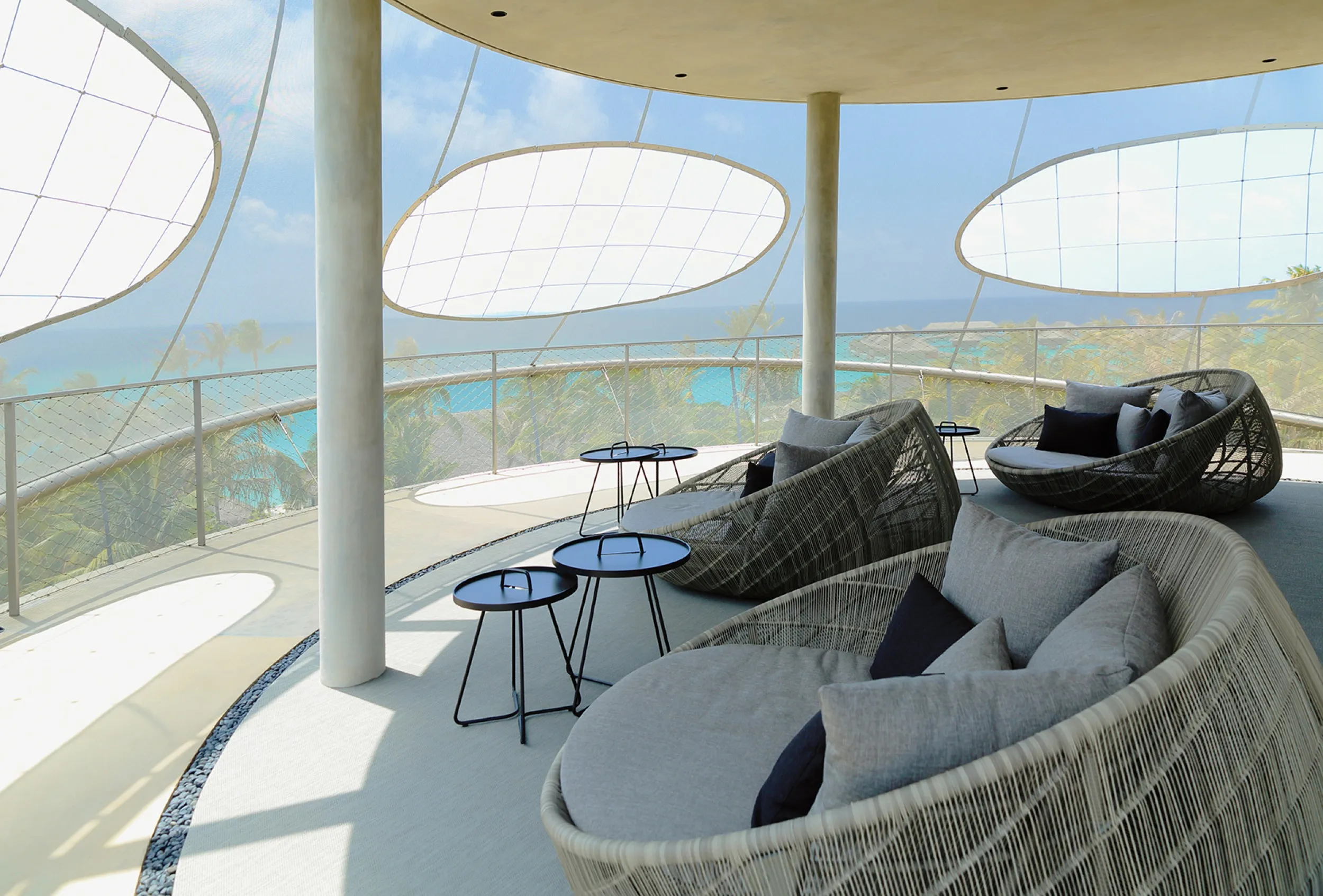 Tavaru Rooftop Lounge