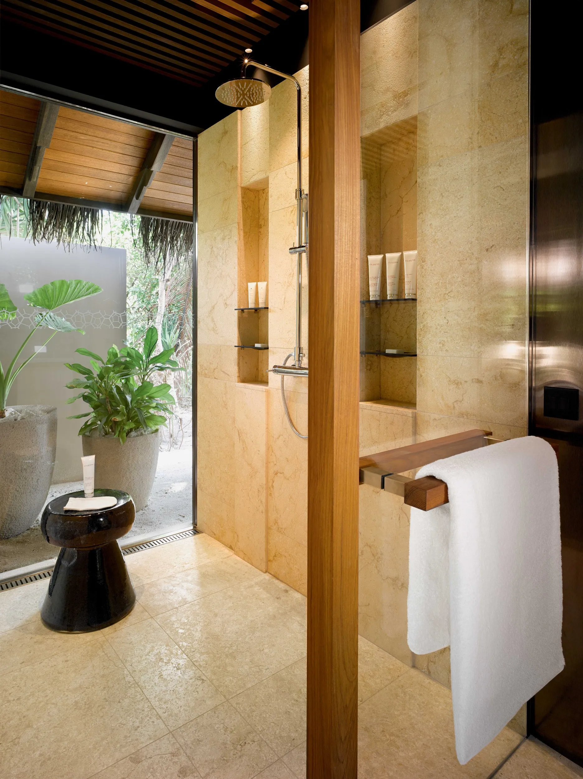Beach Pool Villa Bathroom